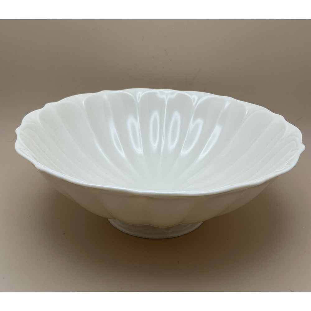 Vintage‎ Lenox Lotus Fluted 8" Ivory Porcelain Serving Bowl, Pedestal